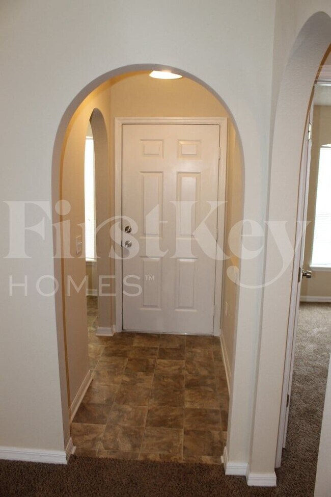 Building Photo - 7395 Edenfield Park Rd