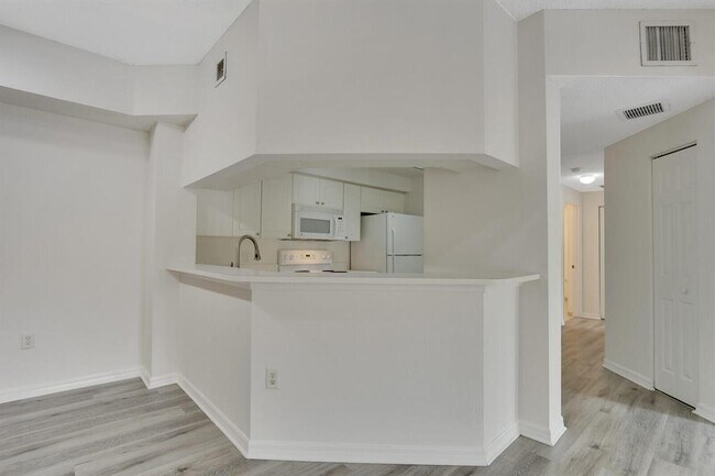 Foto del edificio - 2725 Anzio Ct