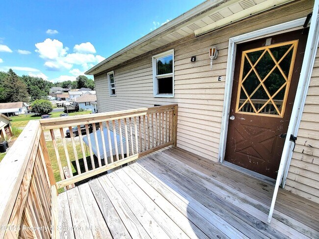 Foto del edificio - 134 S Main St