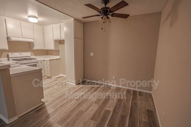 Foto del edificio - 14560 Clark St