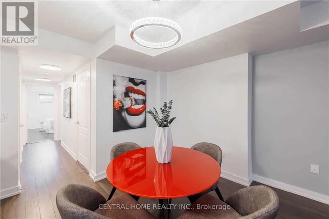 Building Photo - 2 Westmeath Ln