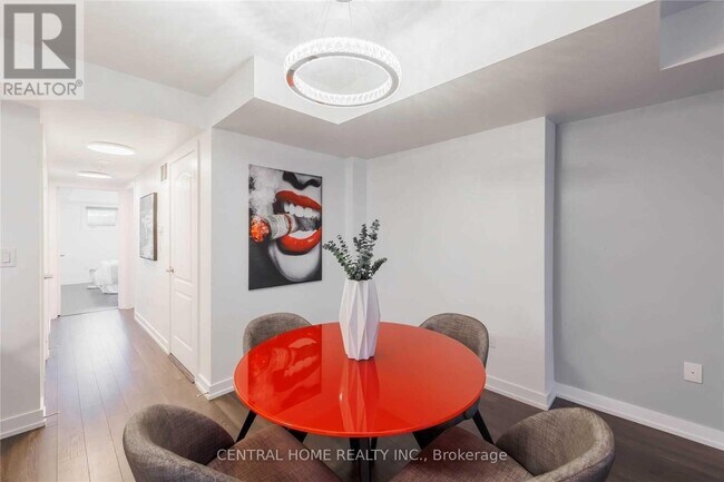 Photo du bâtiment - 2 Westmeath Ln