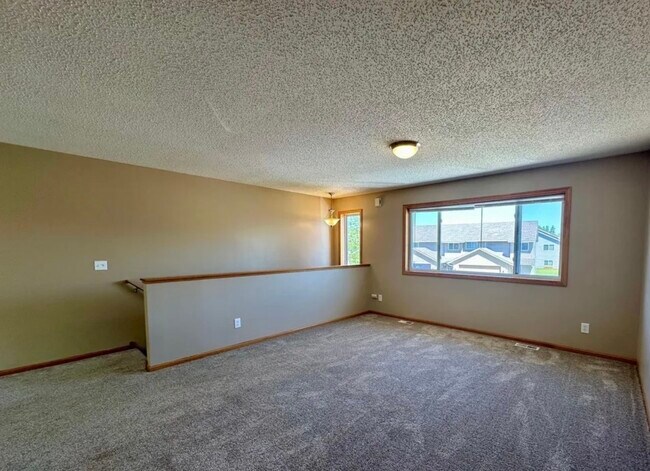 Foto del edificio - 6960 91st St NE