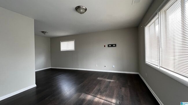 Building Photo - 1432 Brighton Rd