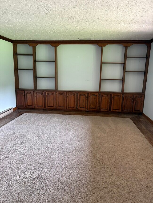 Foto del edificio - Charming 4 beds 2.5 baths in Sunbury!
