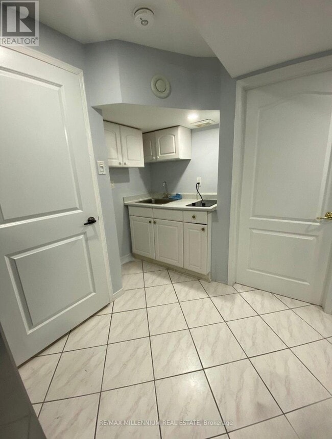 Building Photo - 5110 Timber Mill Ct