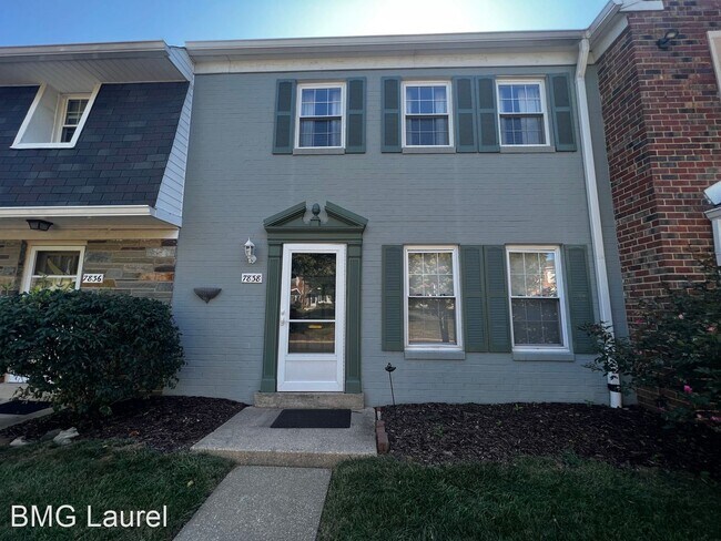 Building Photo - 3 br, 1.5 bath House - 7838 Lake Crest Dr