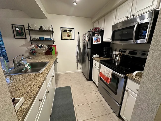 Building Photo - 132 NE 95th St