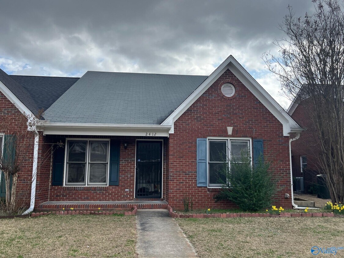 Primary Photo - 2412 Harpeth Pl SW
