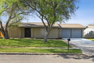 Building Photo - 6834 Indian Lake Dr