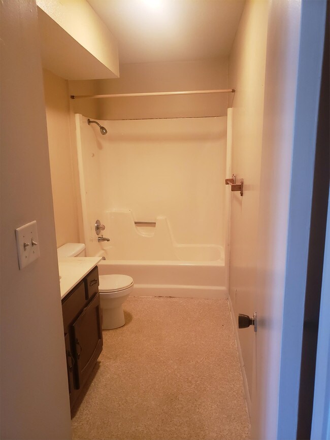 Foto del edificio - 1417 N Franklin Dr
