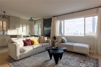 Building Photo - 5267 E Ocean Blvd