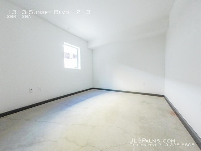 Foto del edificio - 1313 Sunset Blvd