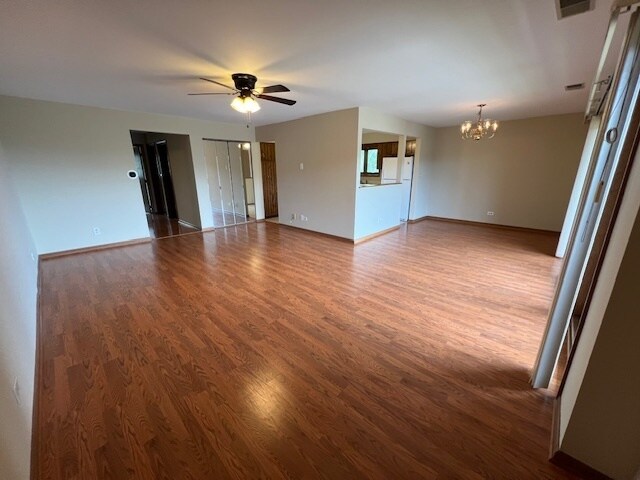 Foto del edificio - 14551 S Ravinia Ave