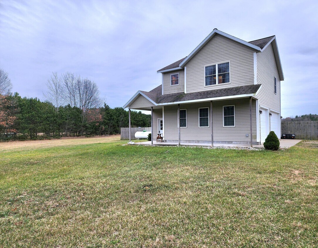 Foto principal - 6039 Morris Lake Rd