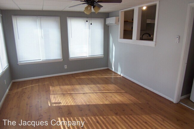 Foto del edificio - 3 br, 2 bath House - 1236 E. Portland St.