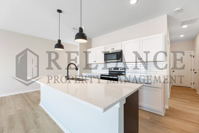 Foto del edificio - 12422 Blanford St