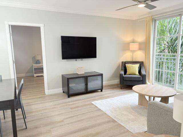 Building Photo - 630 S Sapodilla Ave