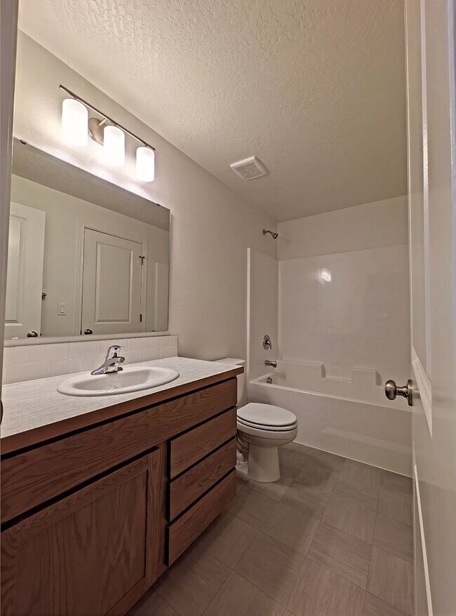Building Photo - New Single Level Home in SunRidge Community