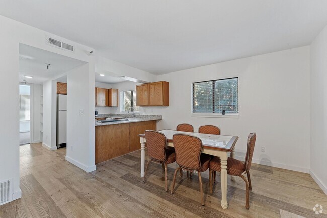 Building Photo - 1650 Upper Ironhorse Loop