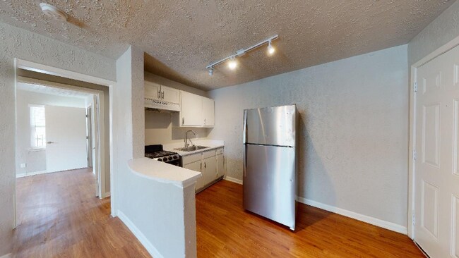 Building Photo - 4626 Reiger Ave