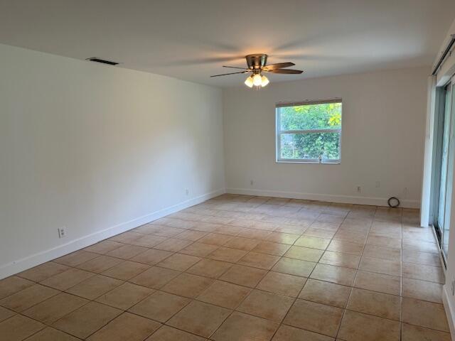 Foto del edificio - 4399 Forest Ln