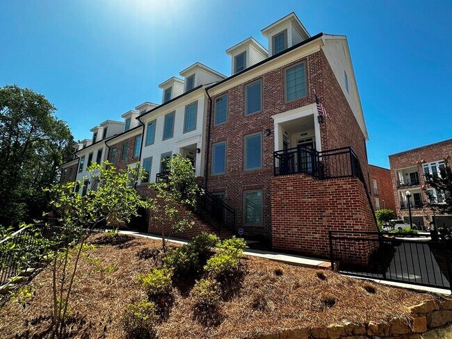 Foto del edificio - 519 Burton Dr
