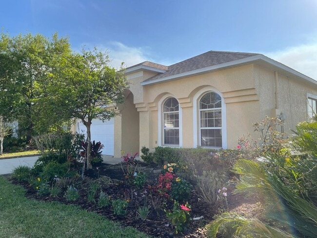 CHARMING 3BR/2BA/OFFICE/2GARAGE - CHARMING 3BR/2BA/OFFICE/2GARAGE House