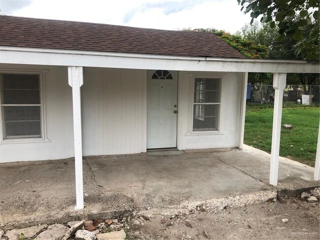 Building Photo - 6 Makayla Dr