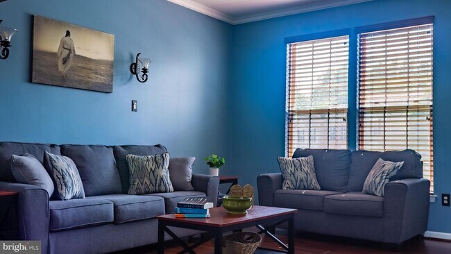 Foto del edificio - 2023 Lori Ln