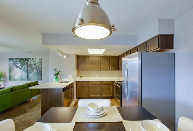 Foto del edificio - 3428 Willowrun Dr