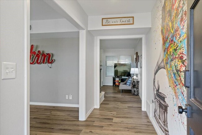 Foto del edificio - 1705 Pebble Brook Dr