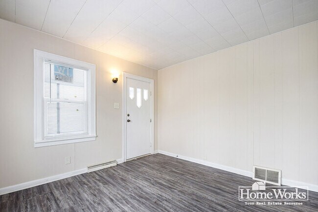 Building Photo - 1028 Kinyon St