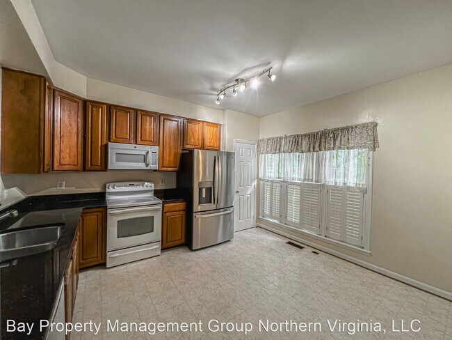 Foto del edificio - 3 br, 3.5 bath House - 1213 WEATHERSTONE C...