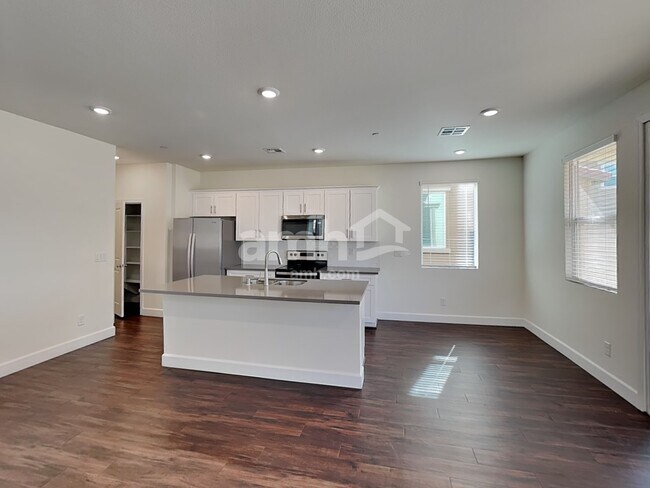 Foto del edificio - 126 Charmante Tulip Lane