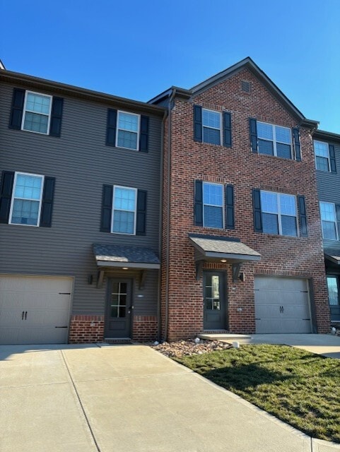 Photo - 2824 Yorkshire Moors Wy Townhome