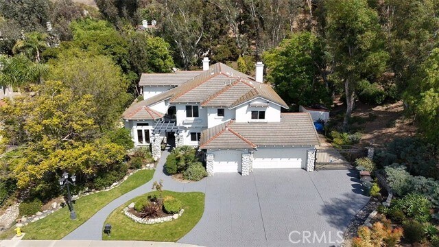 Building Photo - 26612 Royale Dr