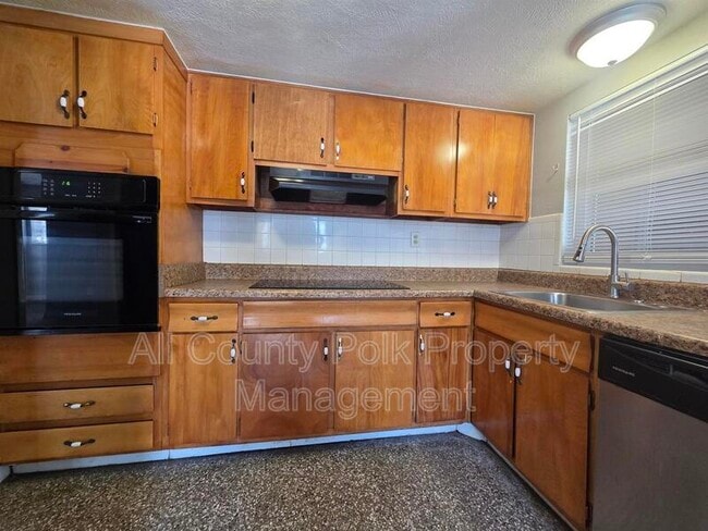 Photo - 2807 Hertha Ave House