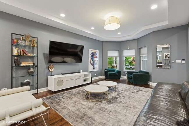 Foto del edificio - 4229 S Prairie Ave