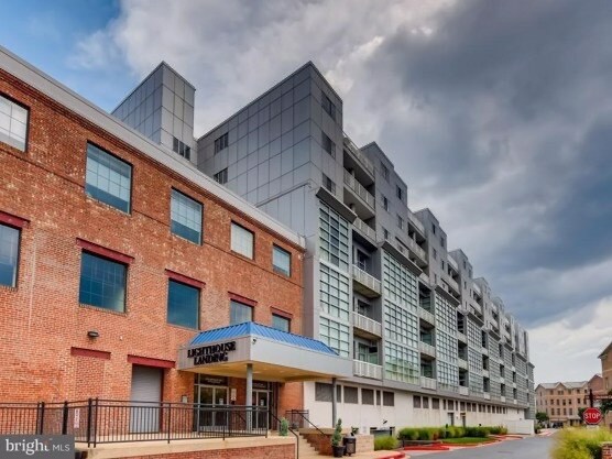 Photo - 2702 Lighthouse Pt E (Baltimore, MD)