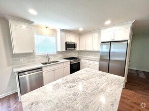 Building Photo - 4336 S Maiden Dr