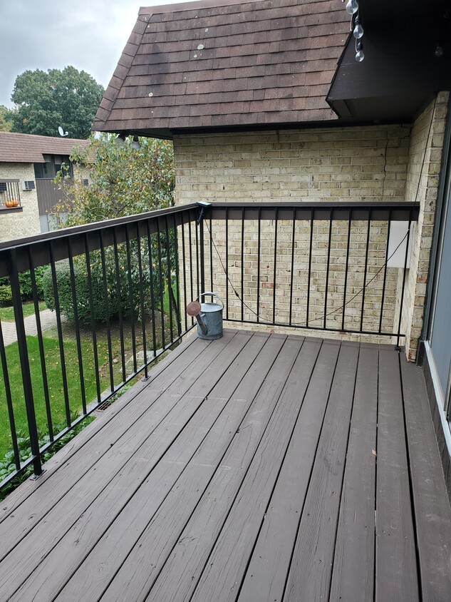 Private Balcony Over Courtyard - 85 Riverside Ave