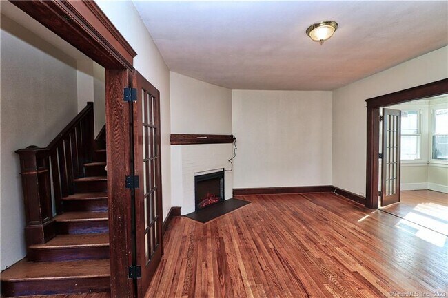 Foto del edificio - 276 Circular Ave