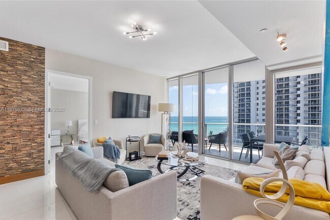 Foto del edificio - 17475 Collins Ave