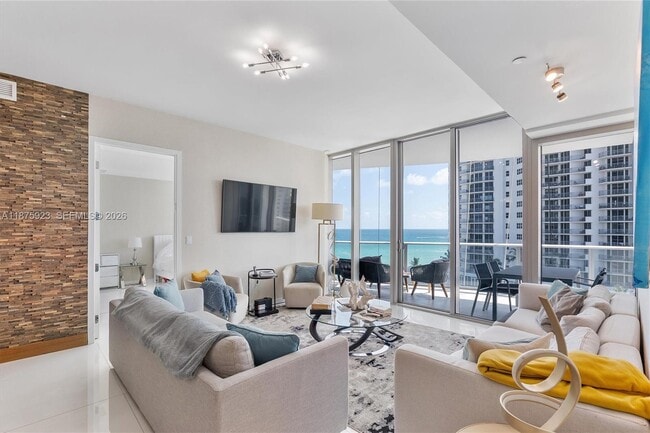 Building Photo - 17475 Collins Ave
