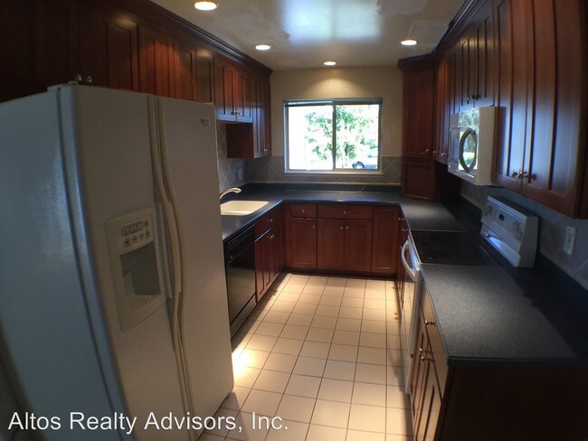 Building Photo - 3 br, 2 bath House - 810 Ladis Court
