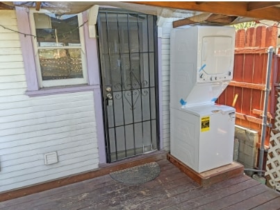 Building Photo - This Charming 1 Bed/1 Bath is All You!
