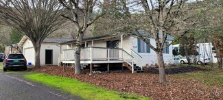 Building Photo - 749 NW Plateau Dr