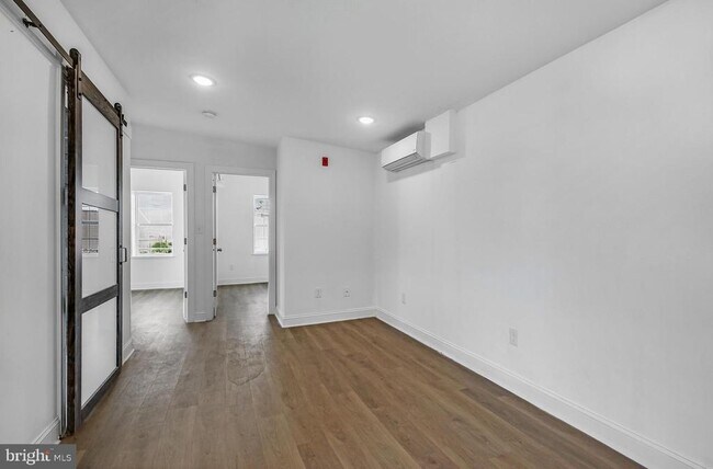 Foto del edificio - 2046 E Huntingdon St