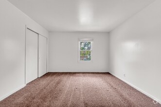 Building Photo - 10 Trenton Square